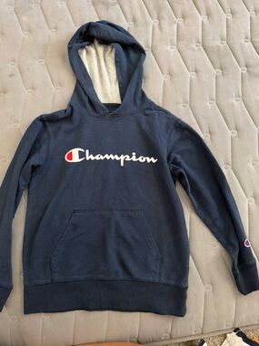 Champion (Size 7/8)